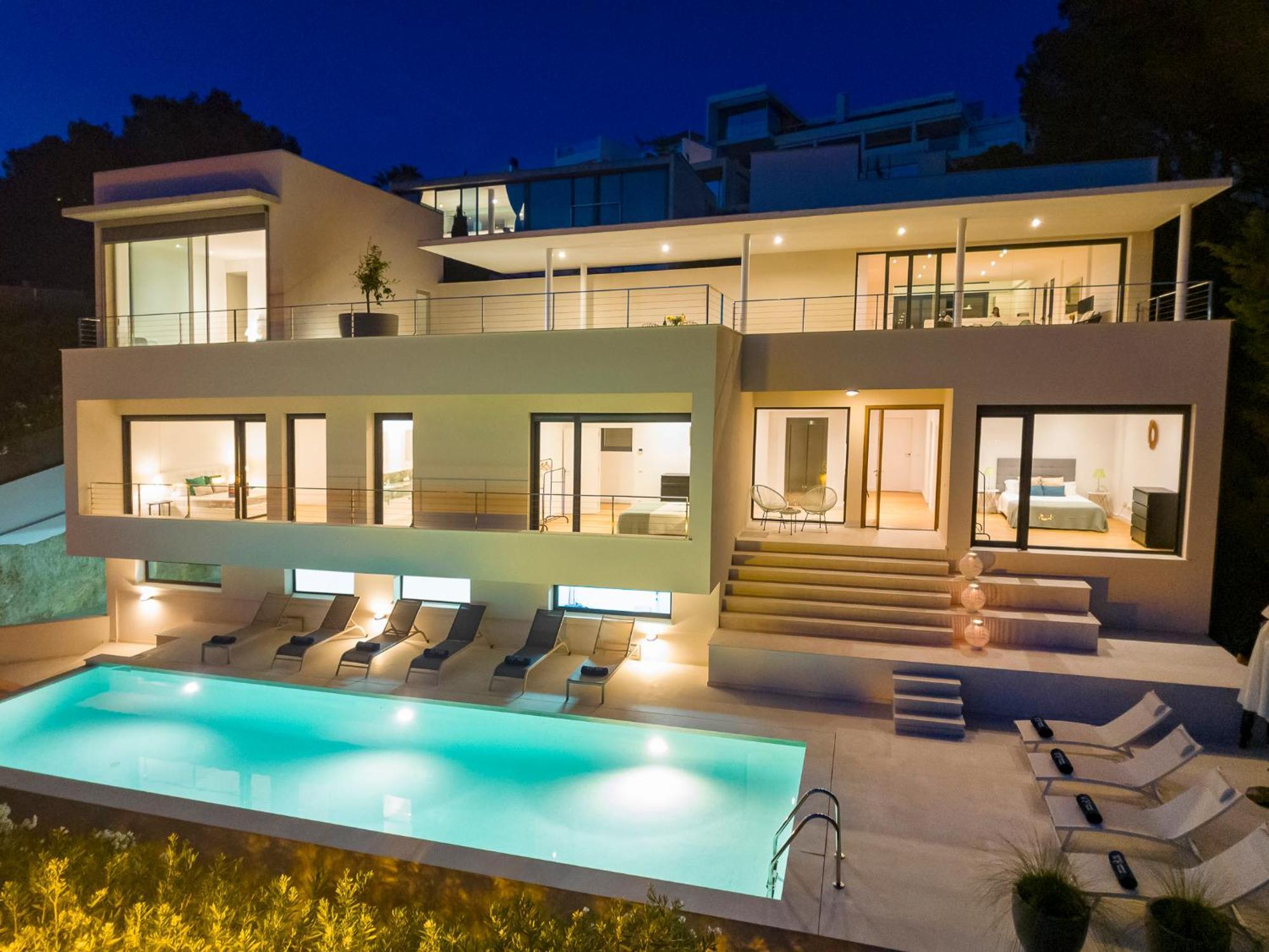 In Ibiza Town Sleeps 10 - Vue * Talamanca (Ibiza)