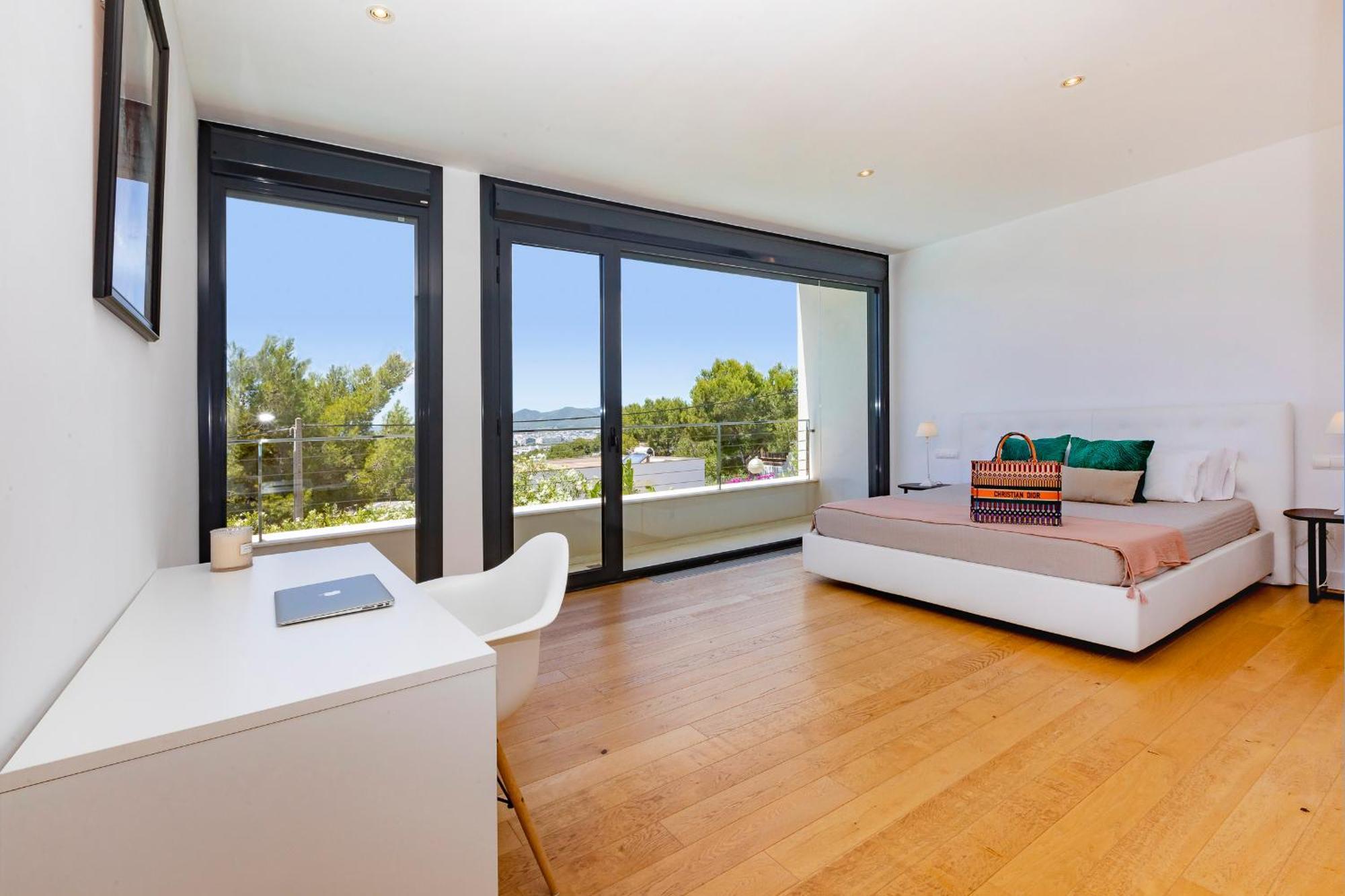 In Ibiza Town Sleeps 10 - Vue Villa