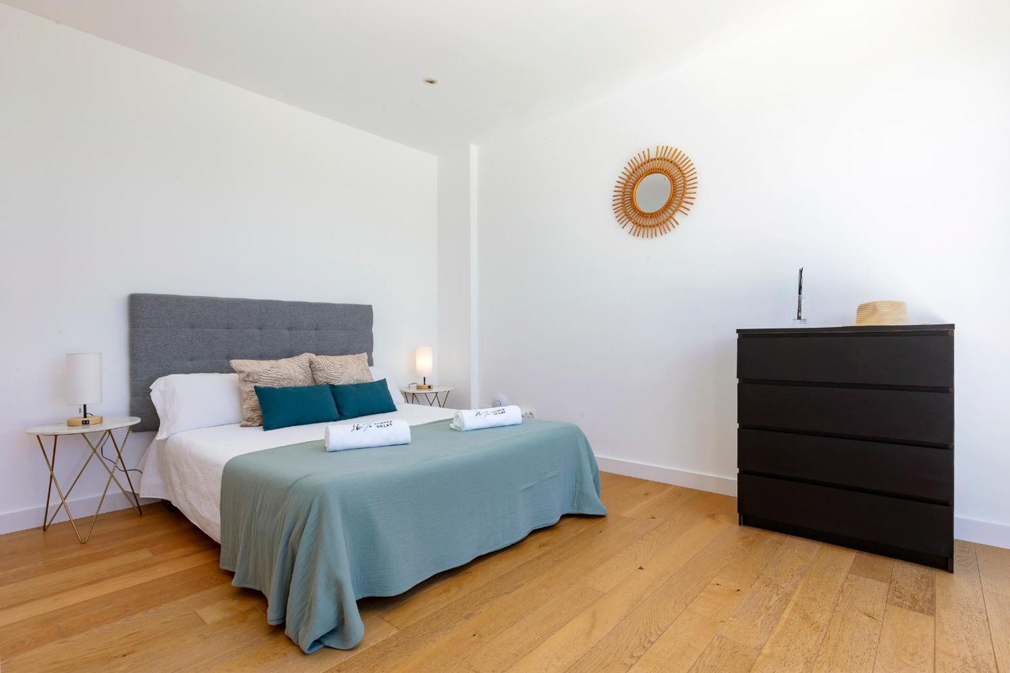 In Ibiza Town Sleeps 10 - Vue Villa
