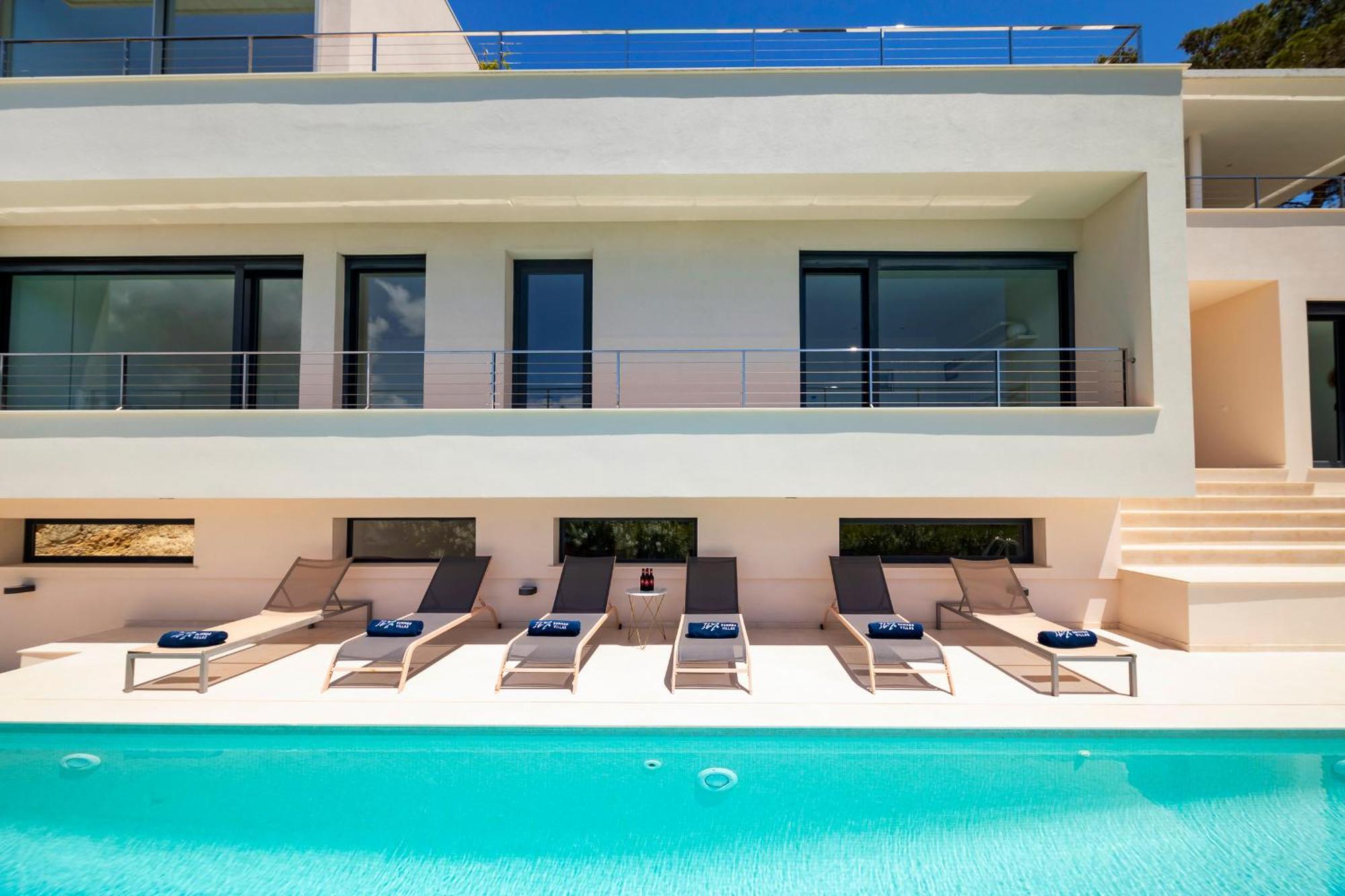 In Ibiza Town Sleeps 10 - Vue Villa Talamanca (Ibiza)