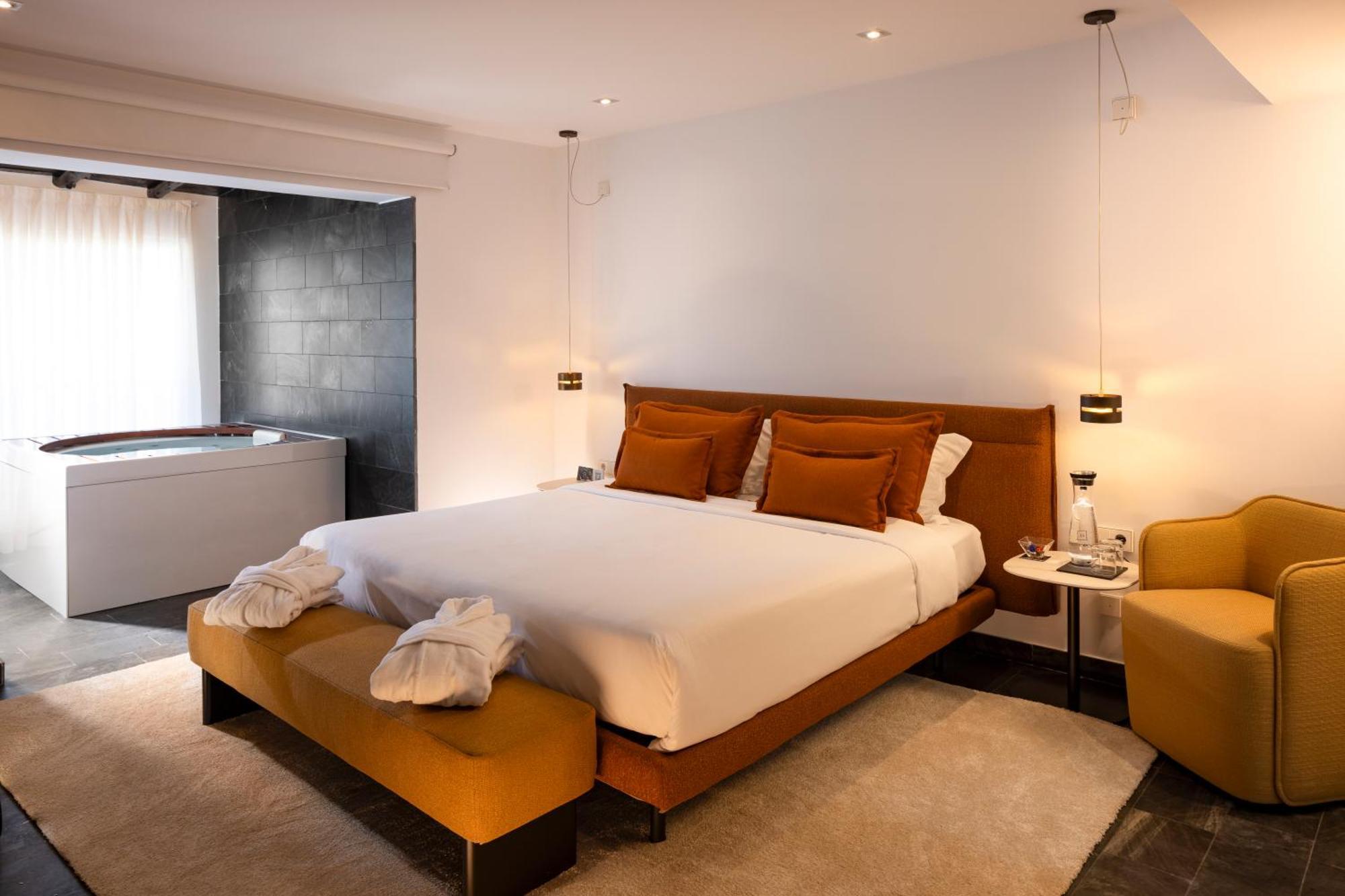 Hotel Hotel Boutique Ses Pitreras 4*