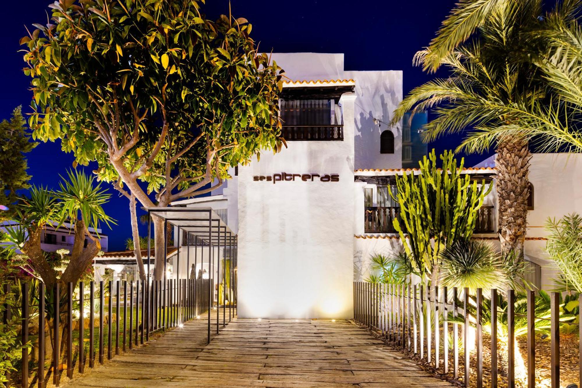 Hotel Boutique Ses Pitreras 4* San Antonio (Ibiza)