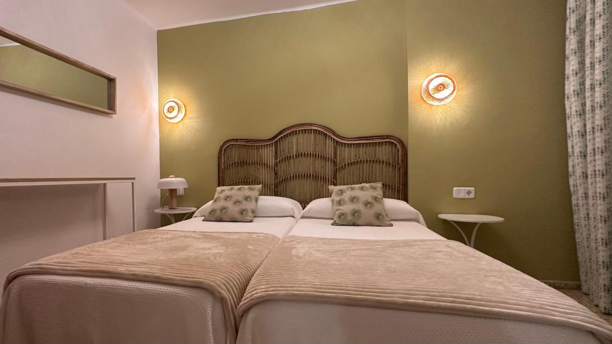 Boutique Poniente Playa San Antonio (Ibiza)