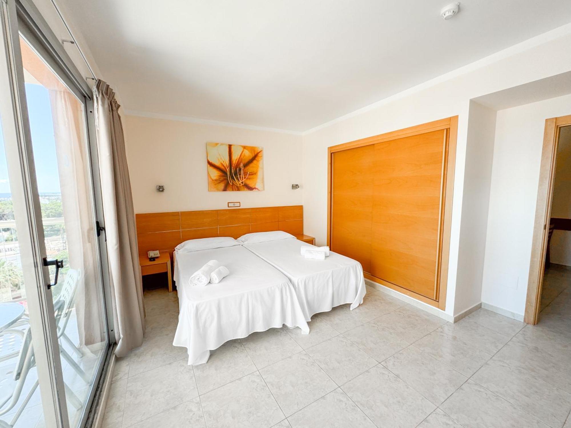 Moon Dreams Atlantic 4* Es Canar (Ibiza)