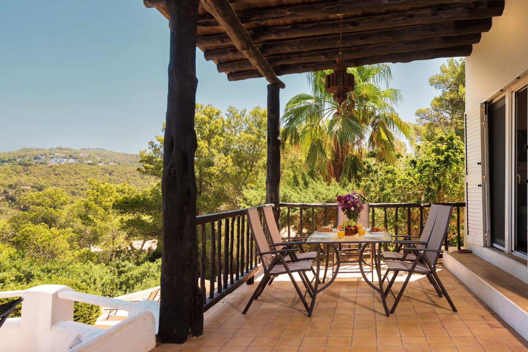 New! Salada Villa
