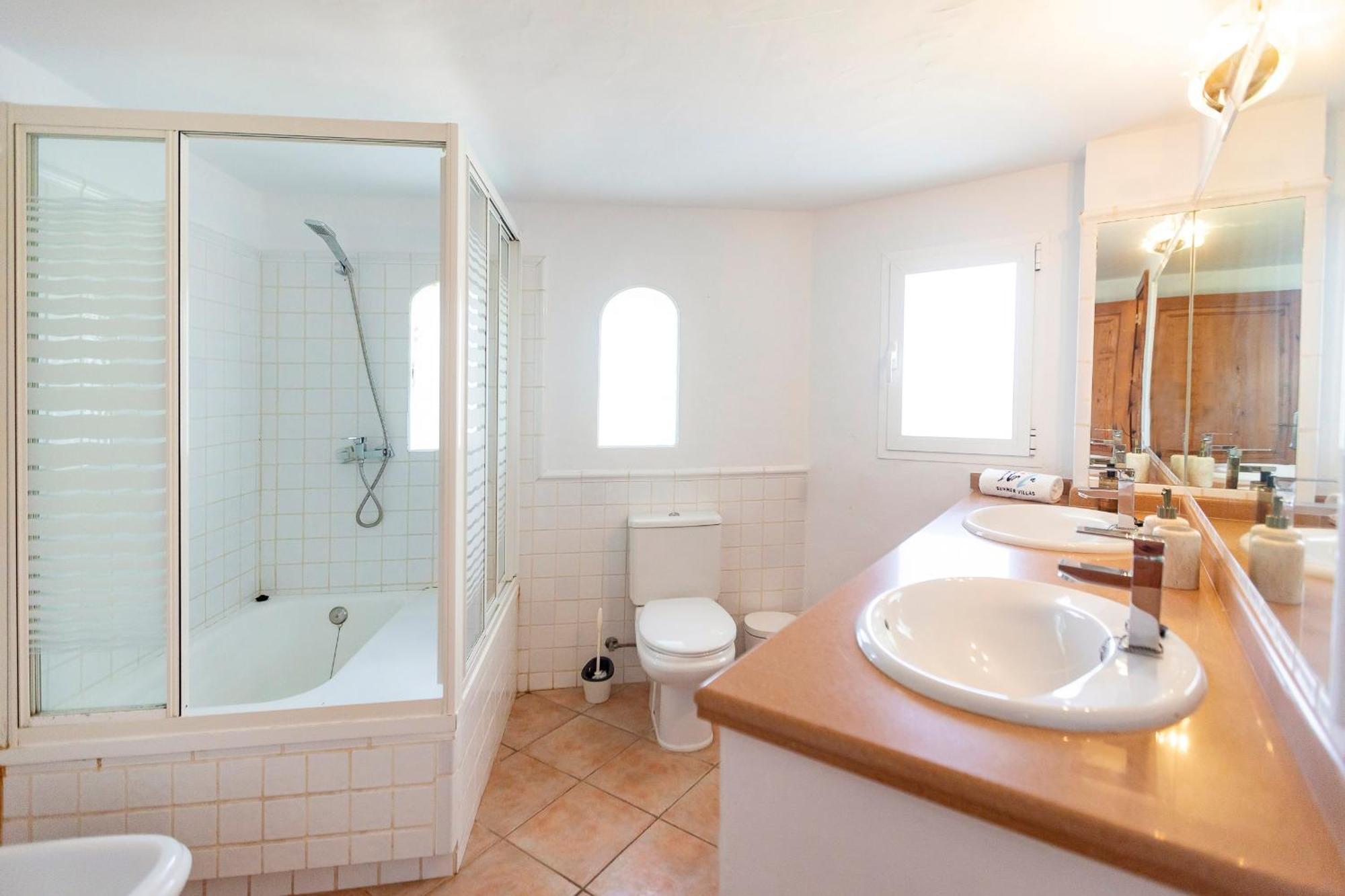 Near San Antonio Sleeps 11 Villa San Antonio Abad