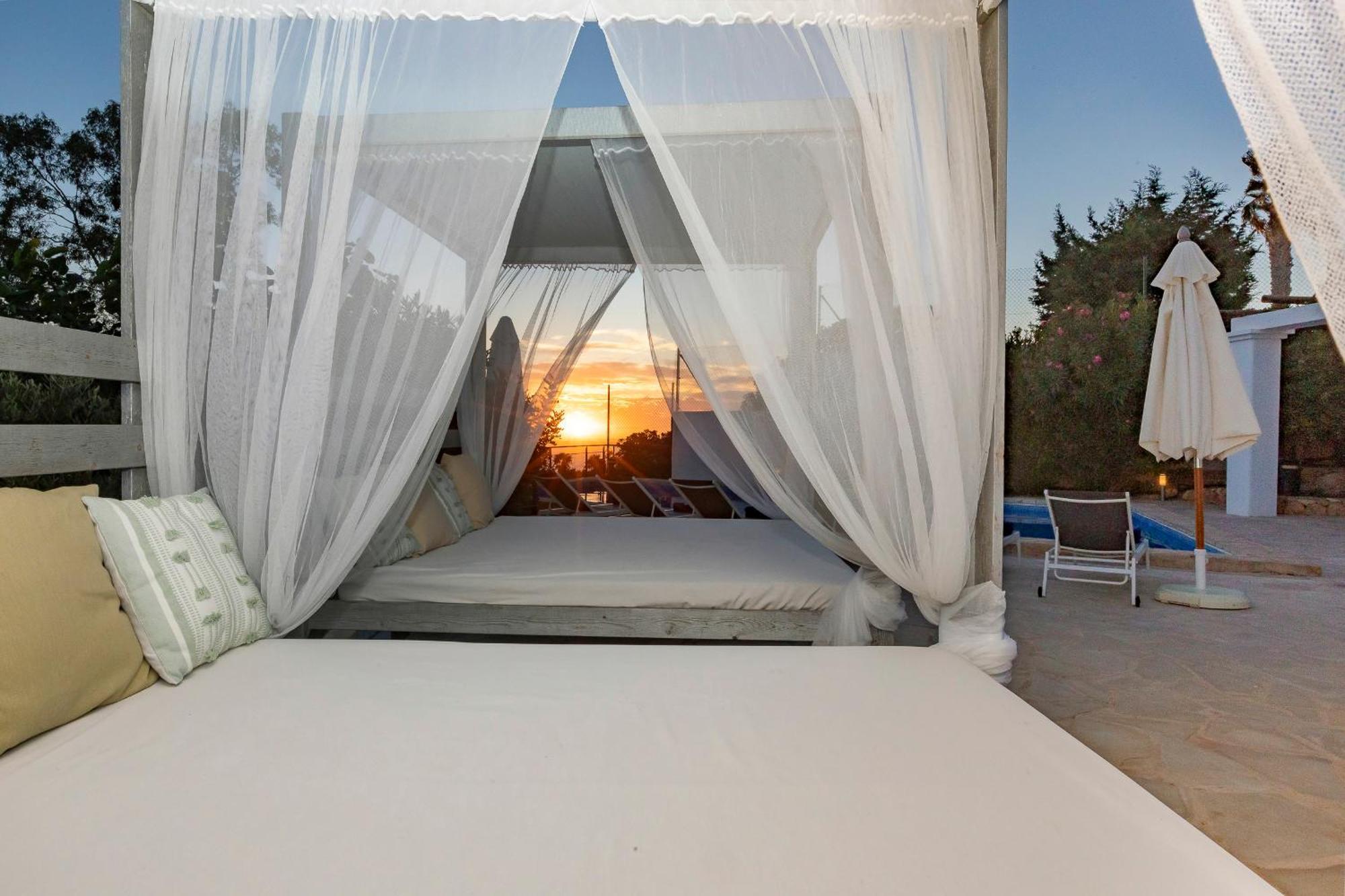 Near San Antonio Sleeps 11 Villa San Antonio Abad