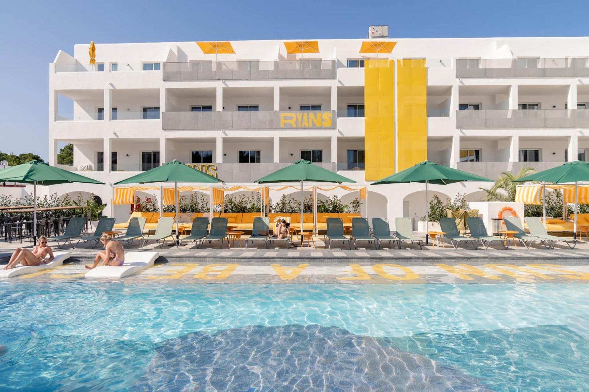 Ryans Lolas - Adults Only 4*