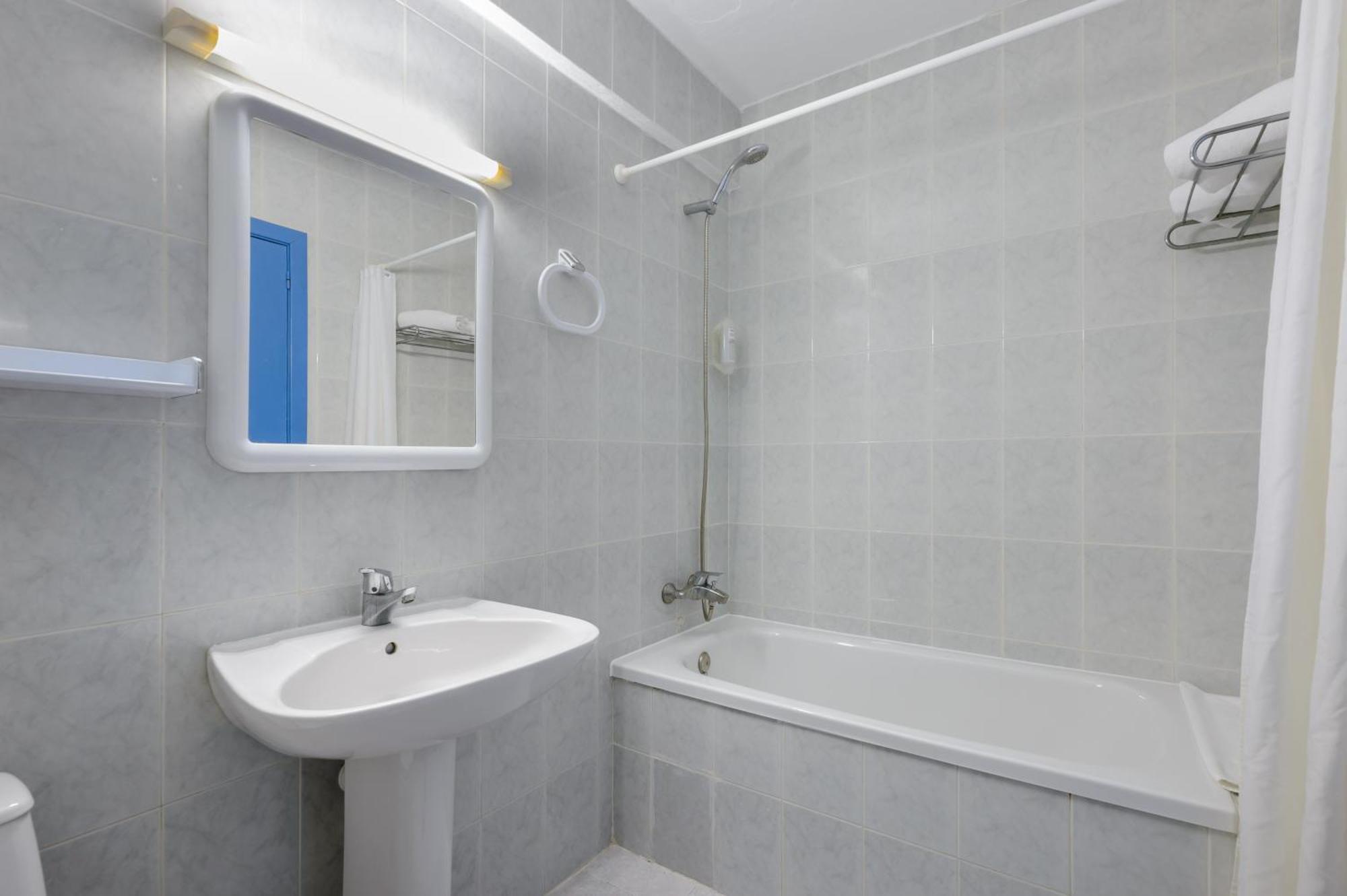 Aparthotel Vibra - Adults Only