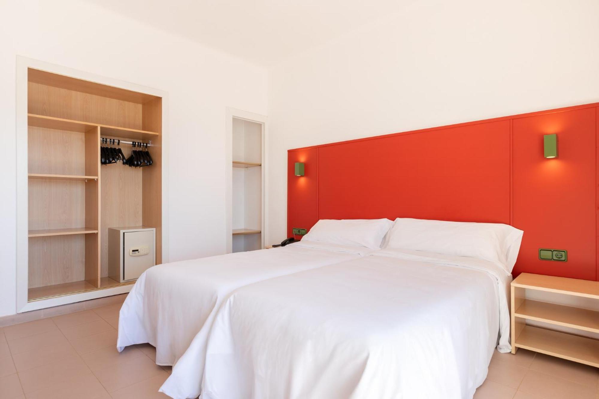 Hotel The Red - Adults Only 2*