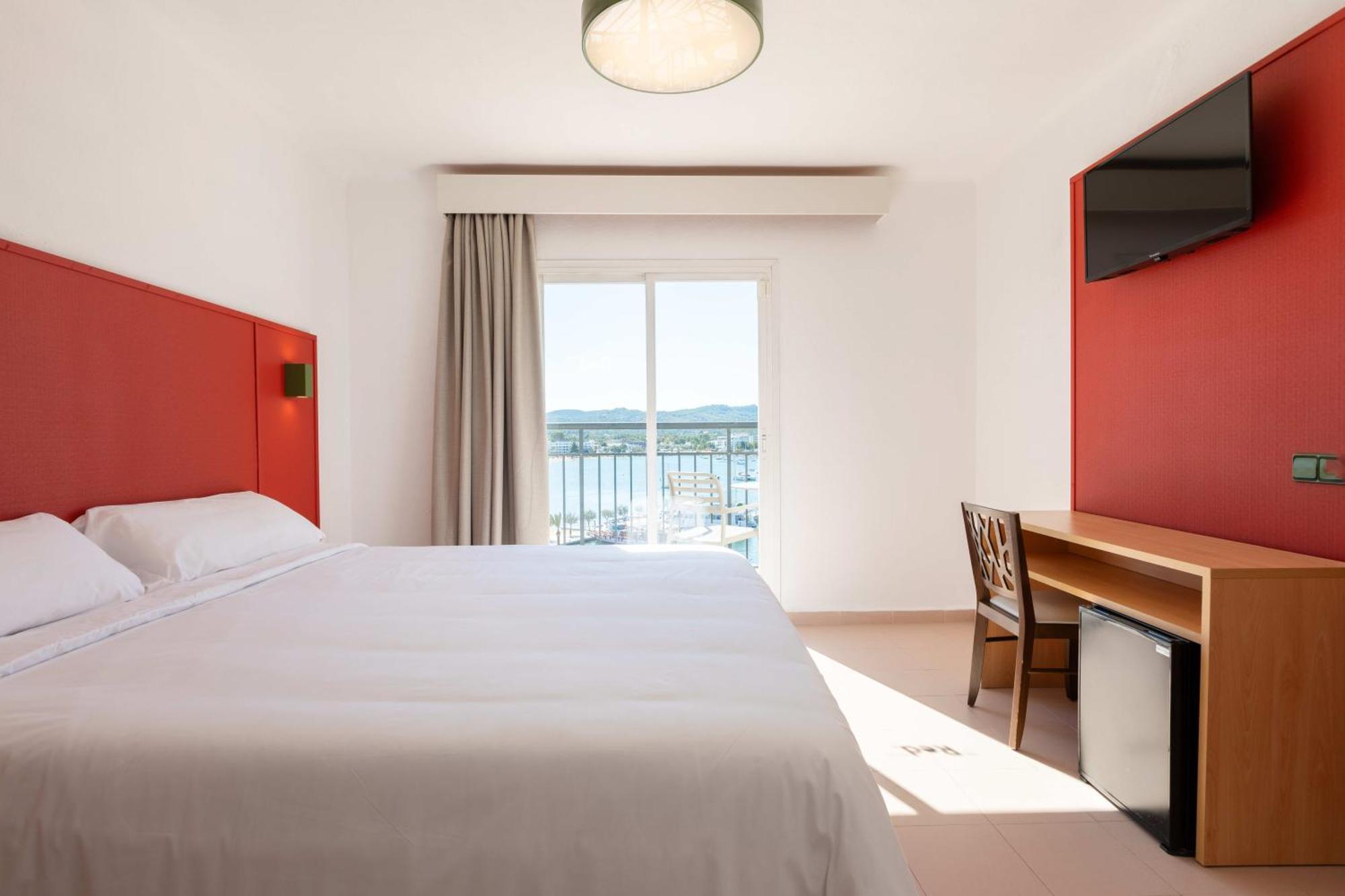 Hotel The Red - Adults Only San Antonio (Ibiza)