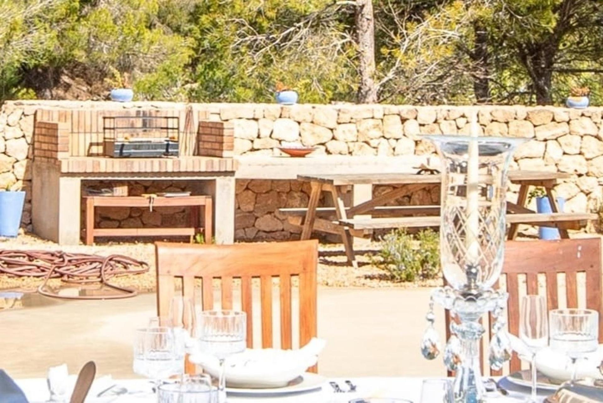 Villa - Sleeps 14 - Pool - Garden - Sea View *