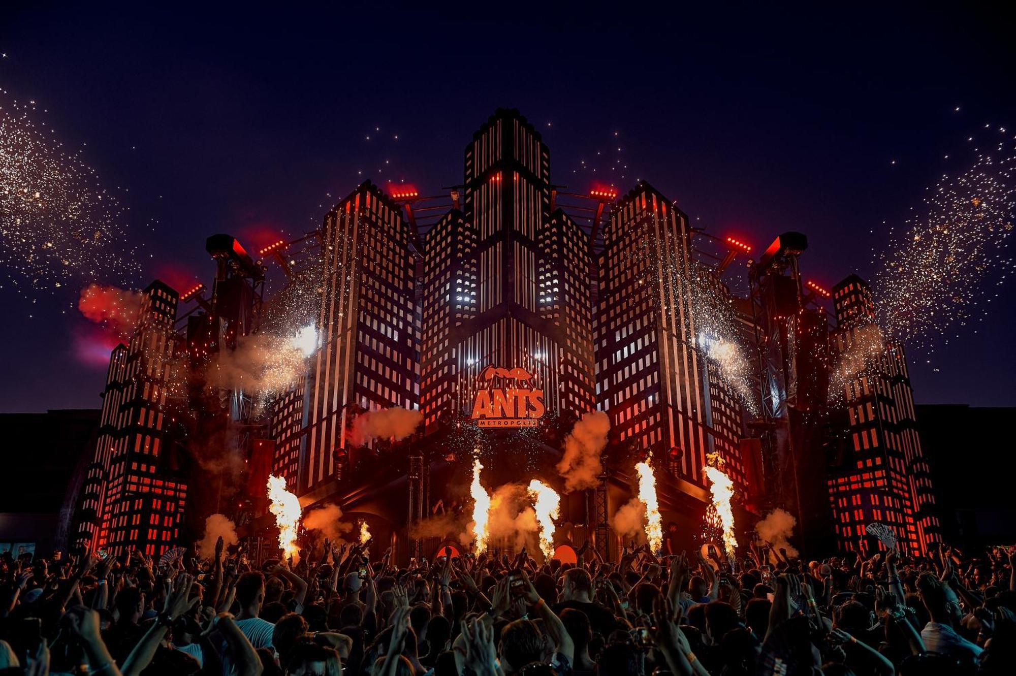 Hotel Ushuaia Ibiza - Adults Only - Club Entrance Included