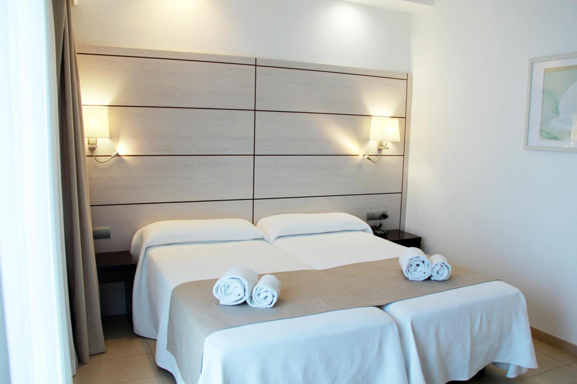 Hotel Puchet Ibiza 3*