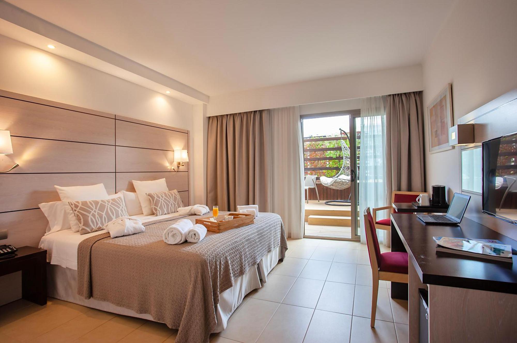 Hotel Puchet Ibiza 3*