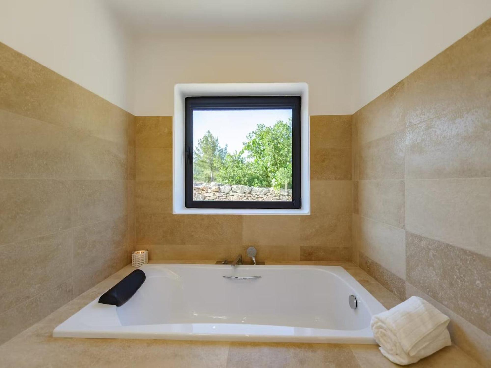 Charming In The Heart Of San Rafael Villa
