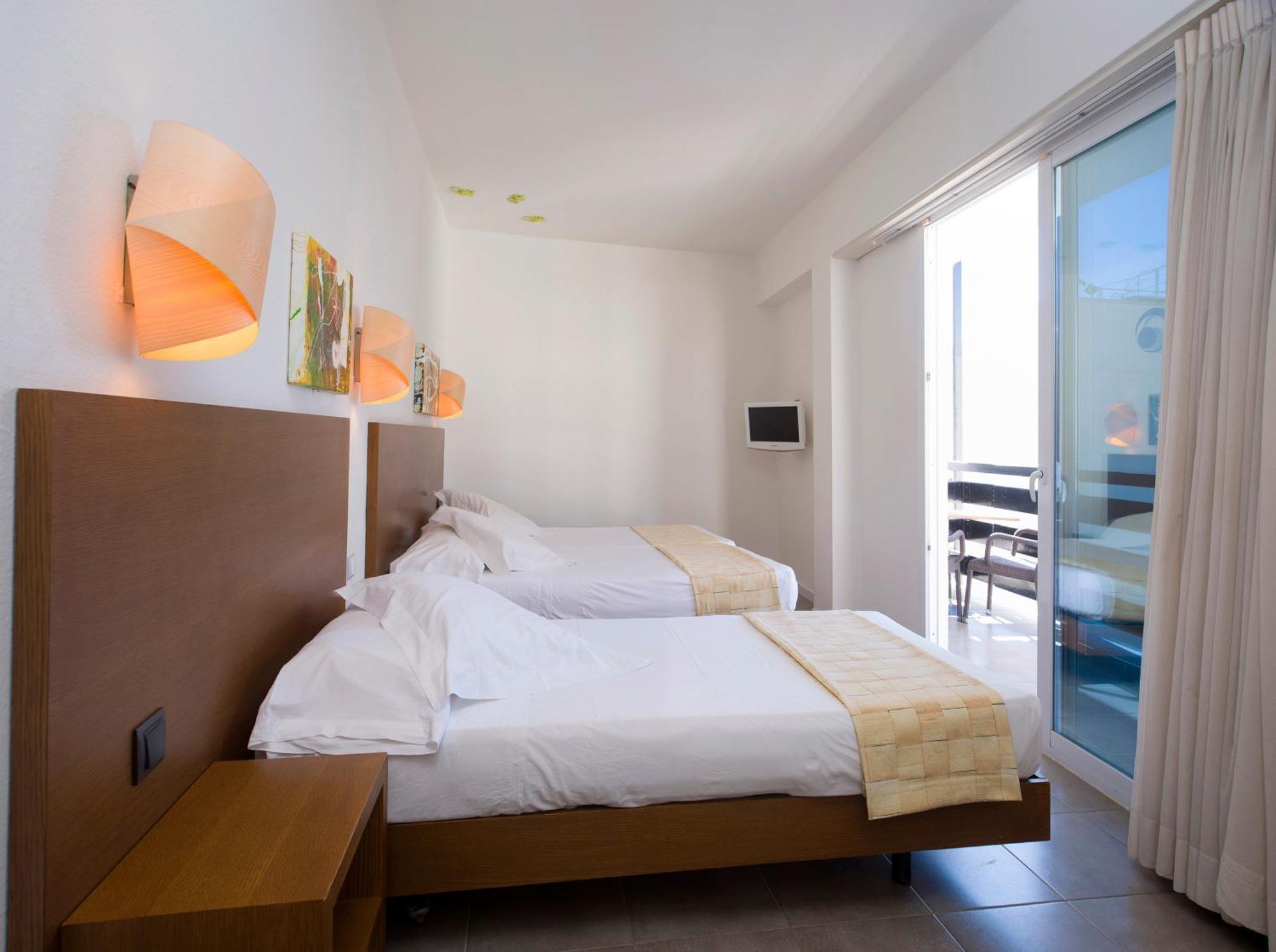 Hotel Es Mitjorn