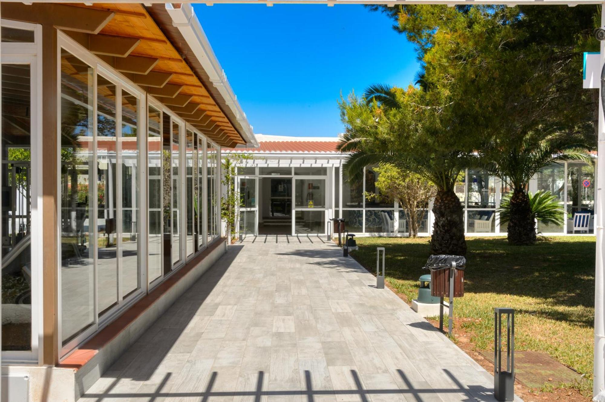 Vibra Club Maritim Aparthotel 3*