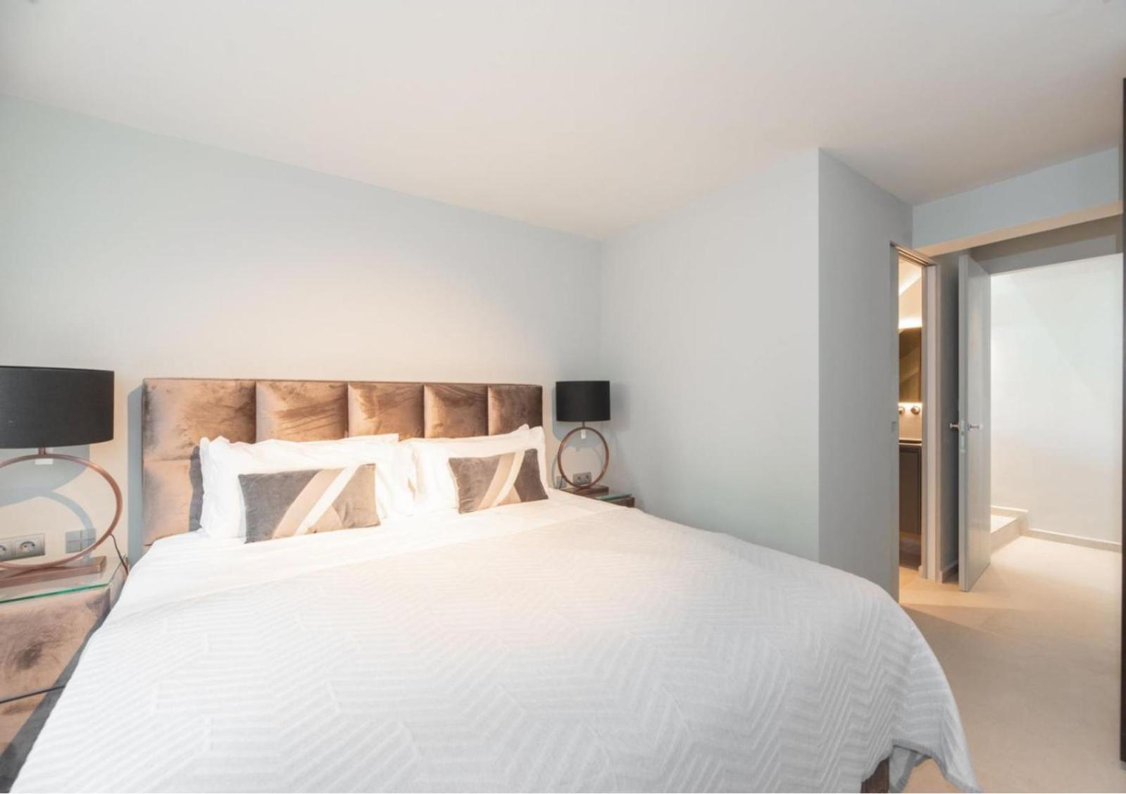 Lujo Ibiza, Piscina Infinity Y 4 Dobles En Furnet