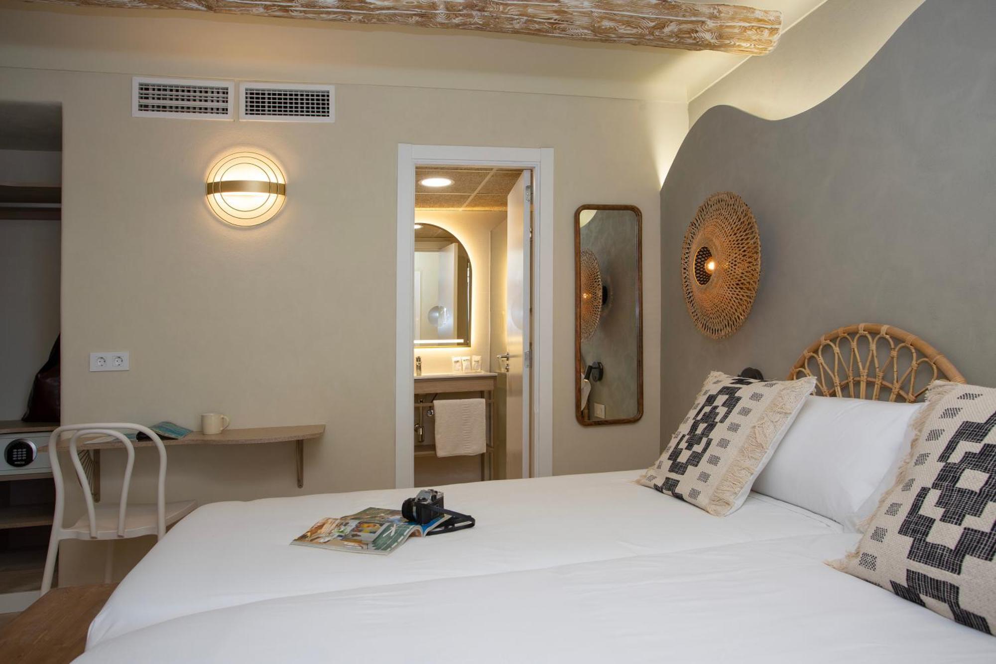 Casual Bahia Ibiza 3* San Antonio (Ibiza)