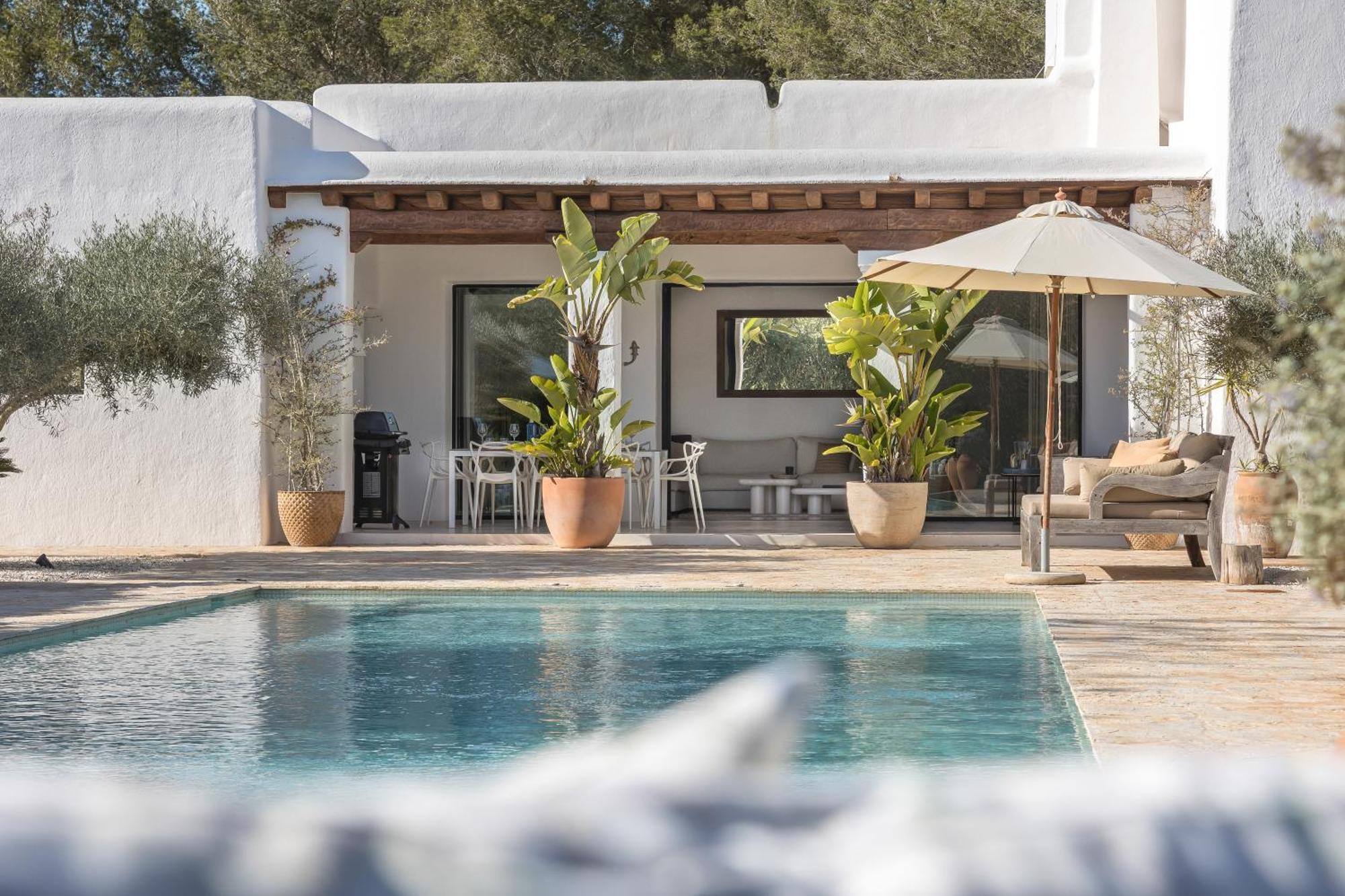 Villa Elegant Blakstad In Ibizas Heart I 4 Bedrooms Private Pool Fenced San Rafael De Sa Creu