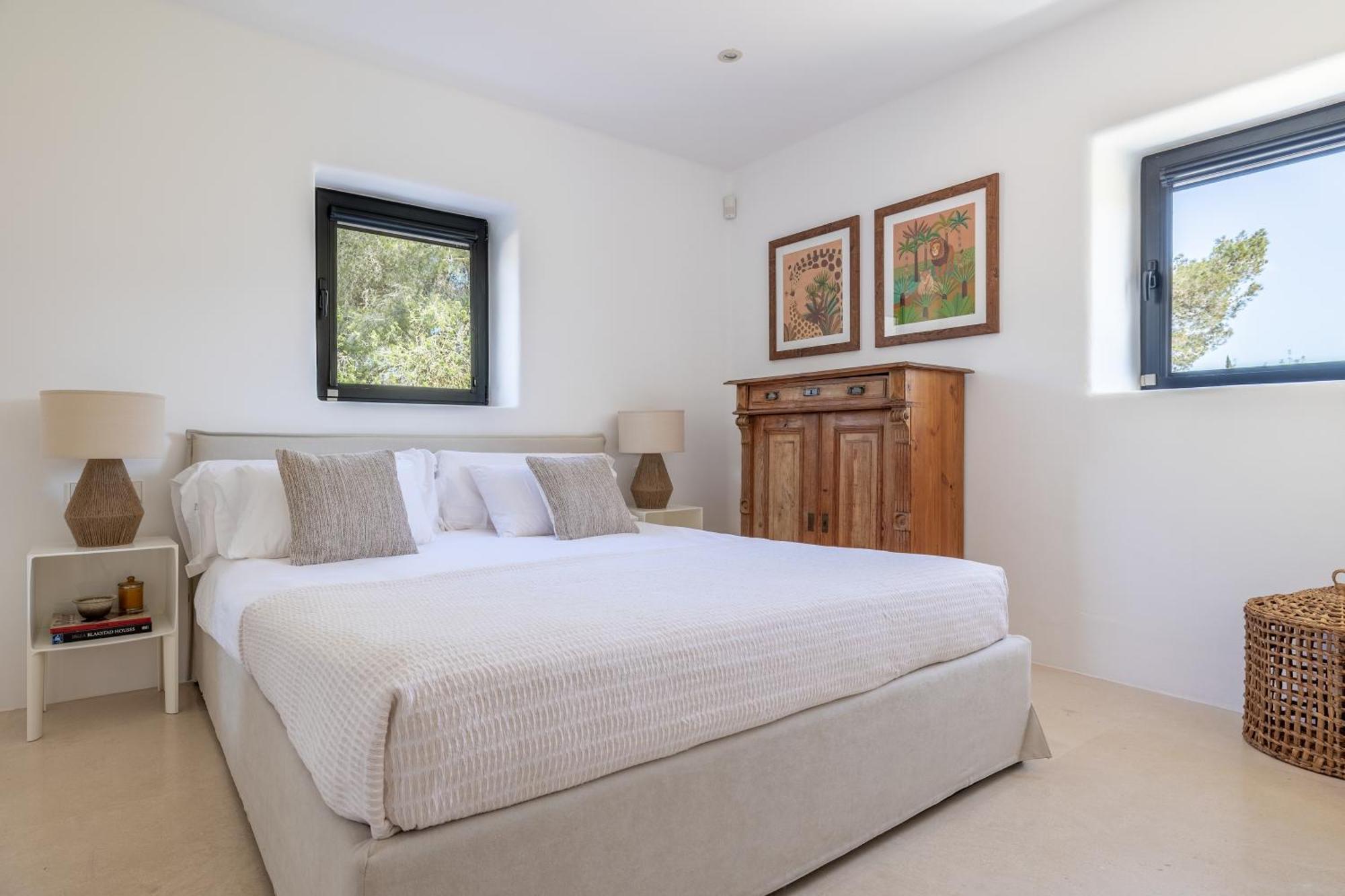 Elegant Blakstad In Ibizas Heart I 4 Bedrooms Private Pool Fenced * San Rafael De Sa Creu