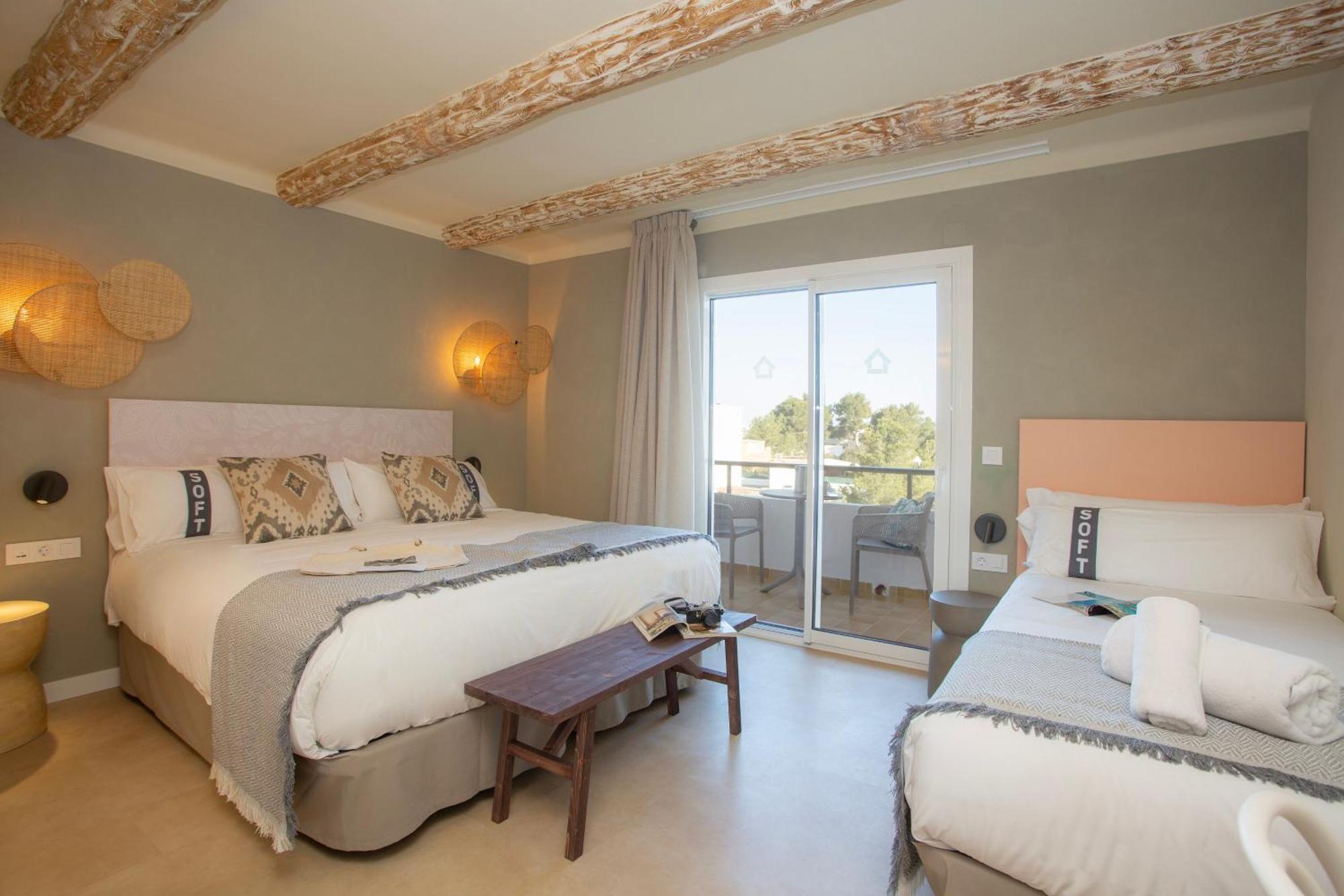 Hotel Casual Bahia Ibiza