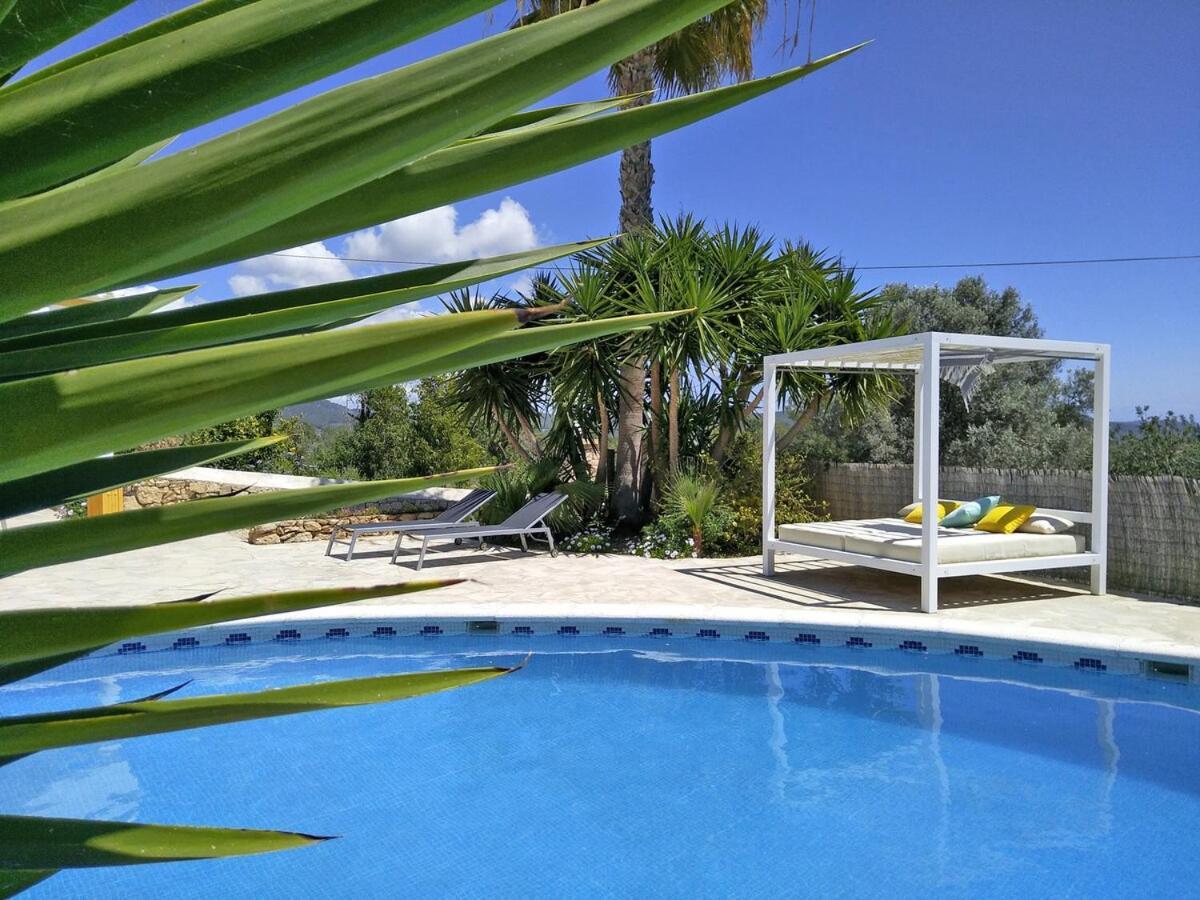 Colonial Wifi, Private Swimmingpool, Aircon