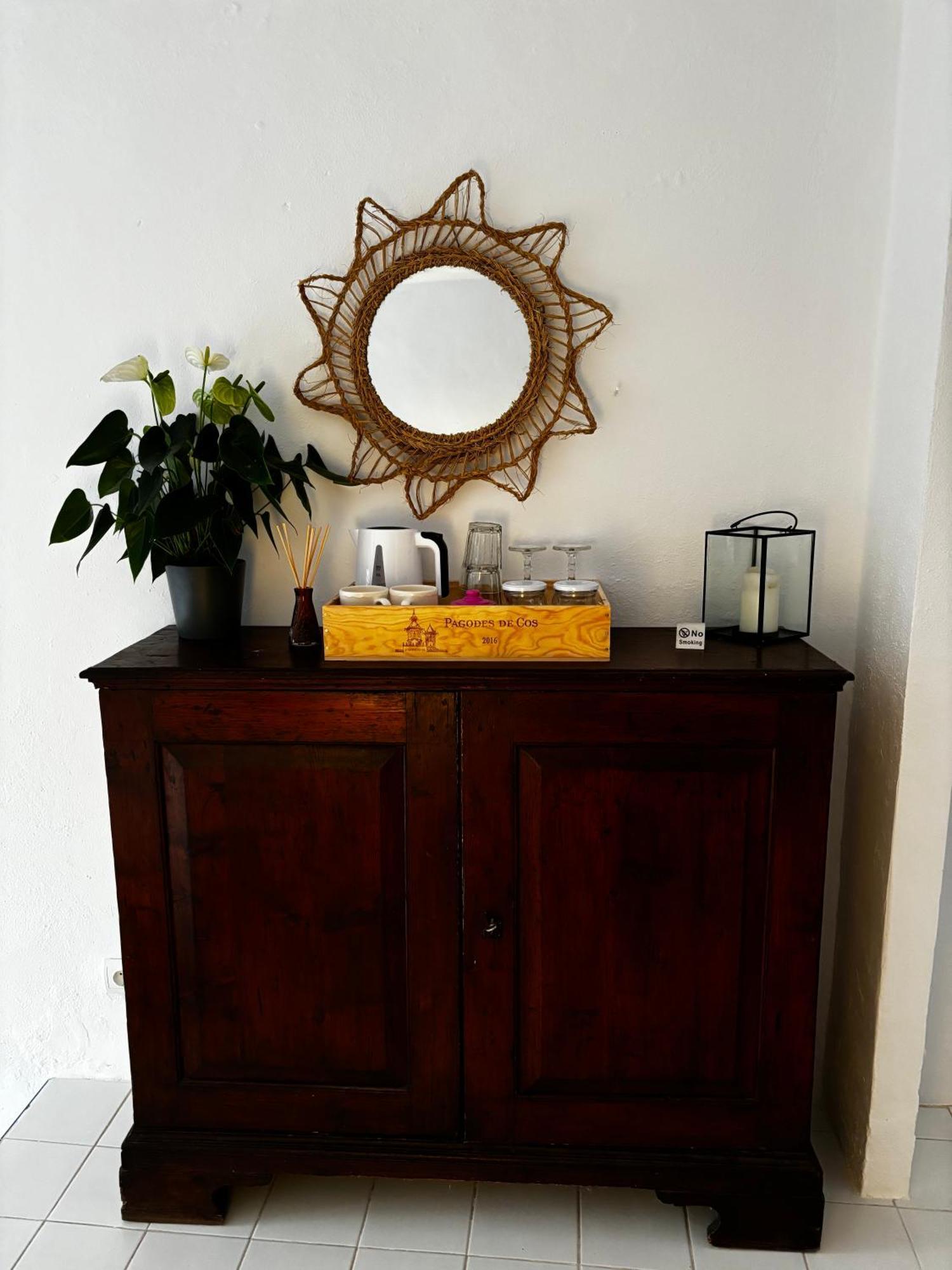 Sunny Casita In Jesus Apartment *