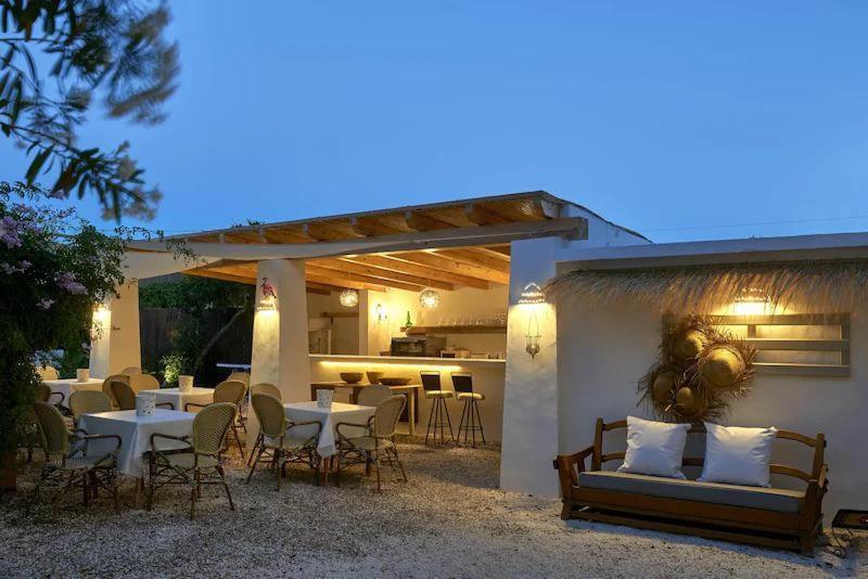 Flamingo By Nest Hostel Cala Llenya (Ibiza)
