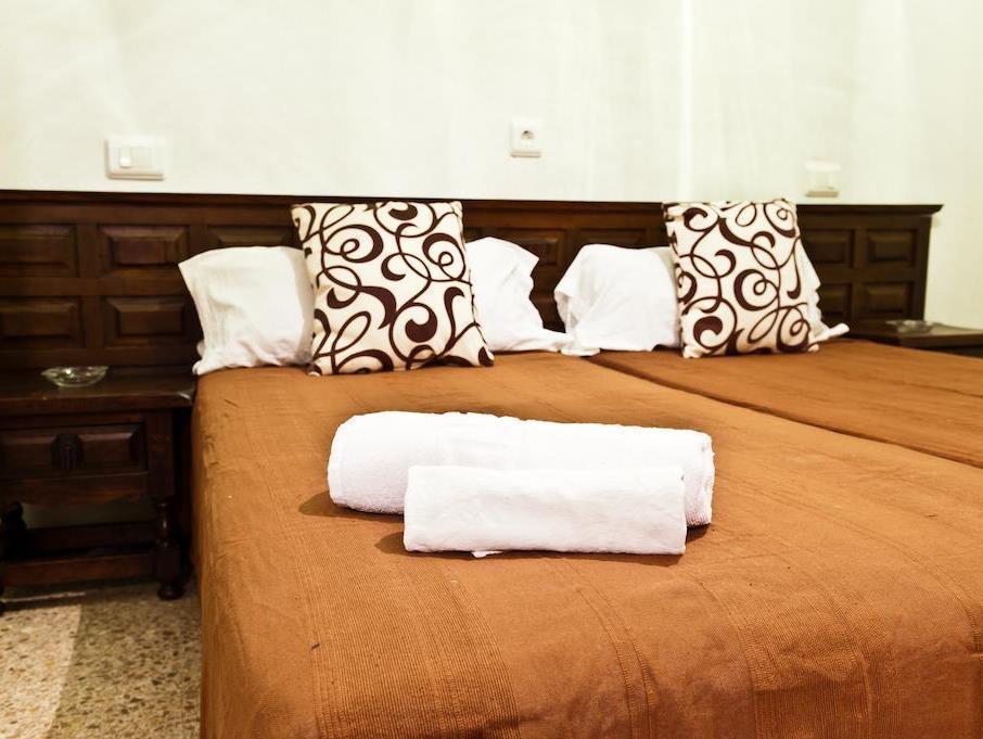 Flores Guest house *