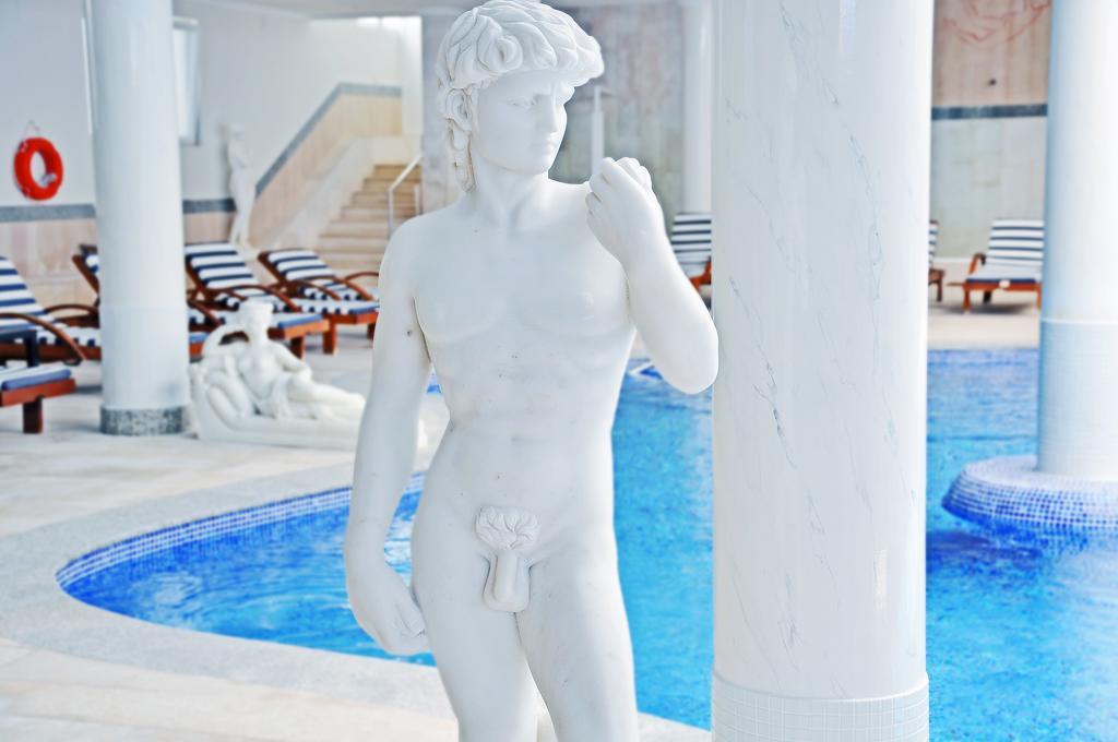 Grand Palladium Hotel 5*