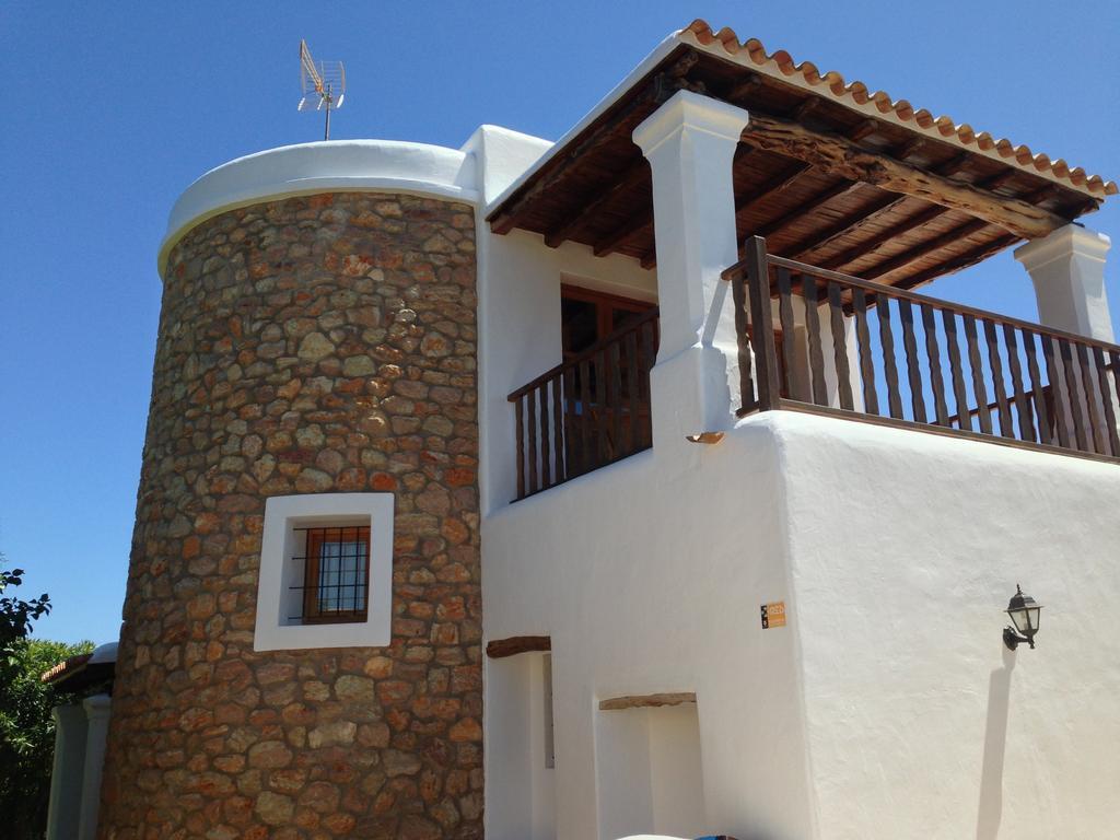 Gat Sant Carles de Peralta