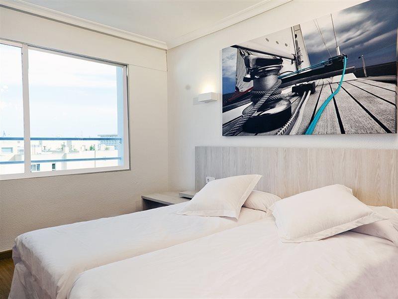Vibra Tivoli Aparthotel Platja d'en Bossa