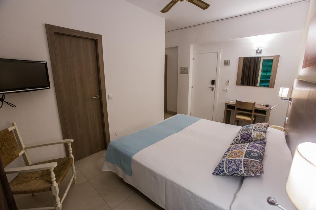 Tagomago Hotel