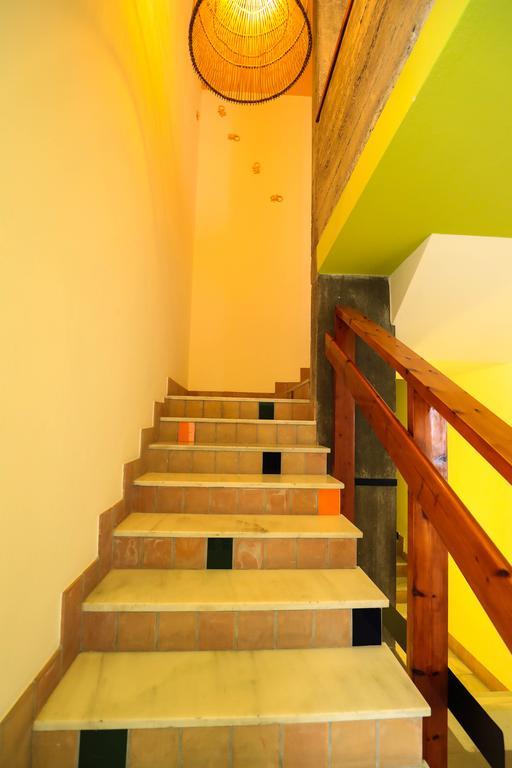 Hotel Es Mitjorn 2*