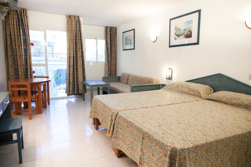 Aparthotel Vibra - Adults Only San Antonio (Ibiza)