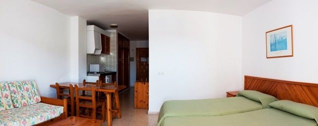 Angeles 2* San Antonio (Ibiza)