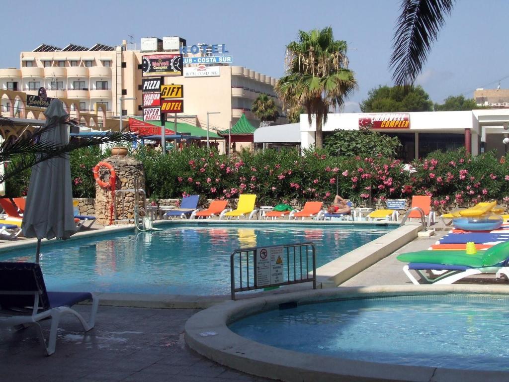 Bahia De San Antonio Abad