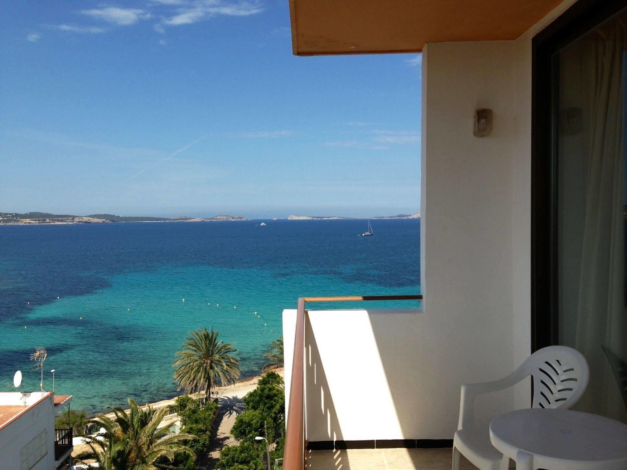 Abrat Hotel 3*