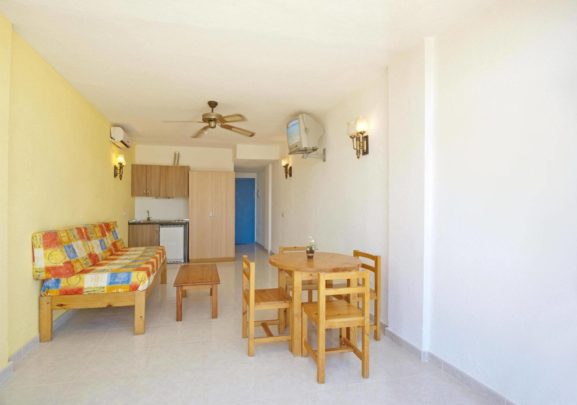 Vibra Club Maritim Aparthotel 3*
