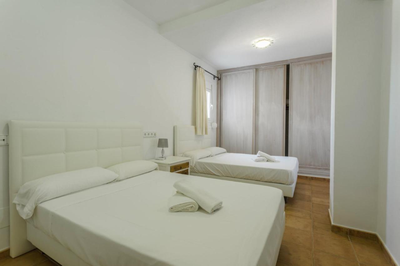 Villa Savines Is A Luxury Close To And Playa Den Bossa