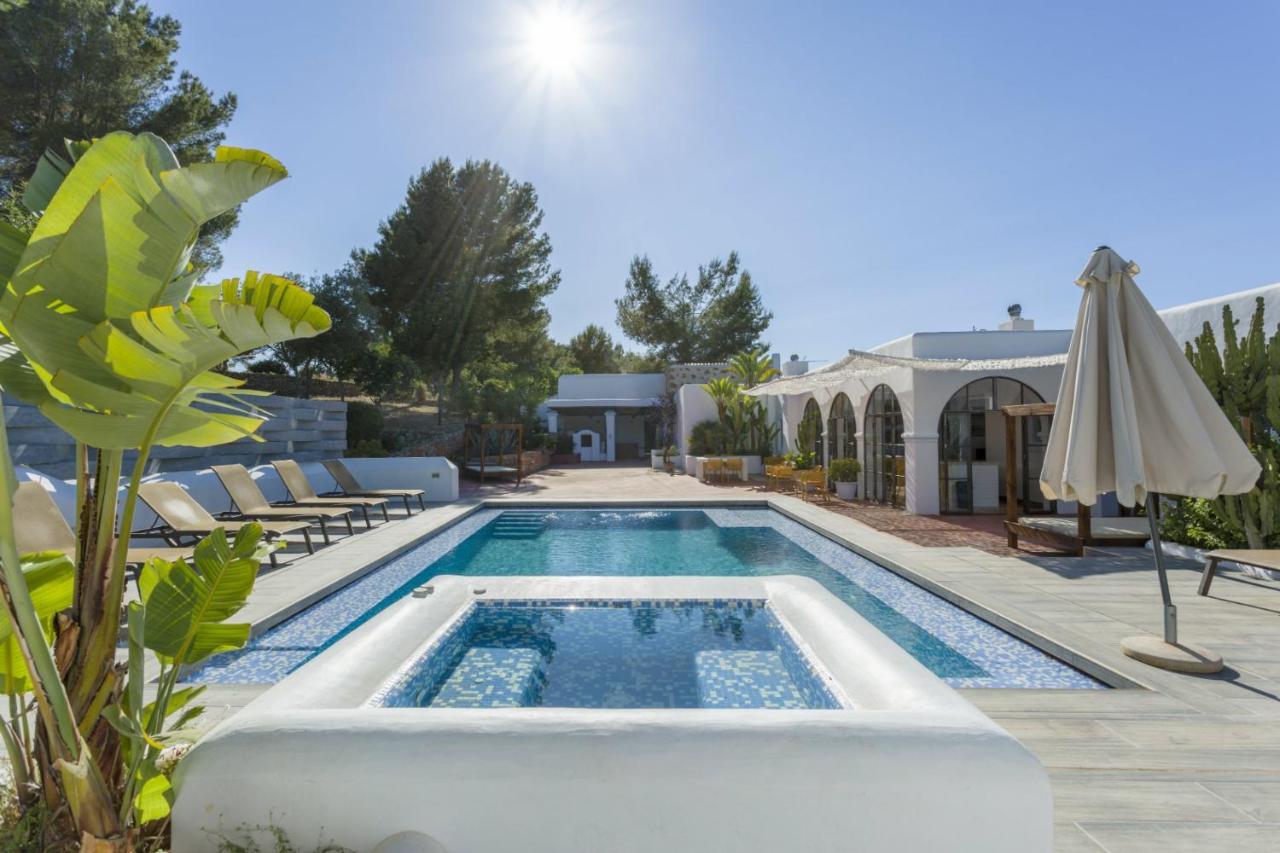 Villa Savines Is A Luxury Close To And Playa Den Bossa Ibiza Town
