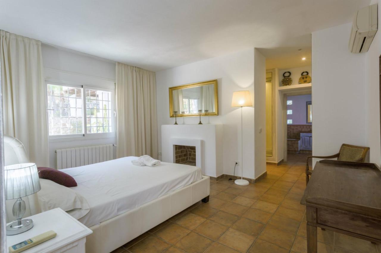 Savines Is A Luxury Close To And Playa Den Bossa