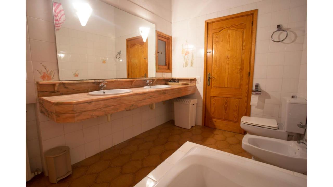 Nieves Is A Beautiful Set In A Rural Location Yet It Is Still Only A 5 Minute Drive From And San Rafael Villa