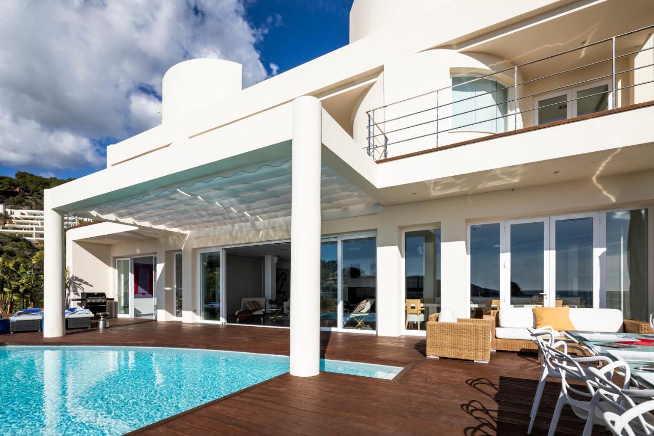 Villa Infinity -amazing Luxury 3 Pools & Jacuzzi