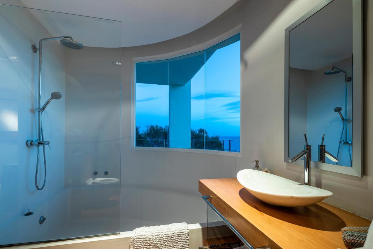 Infinity -amazing Luxury 3 Pools & Jacuzzi *