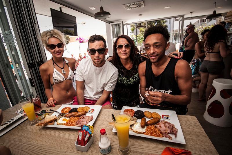 Ryans - Only Adults Aparthotel 3*