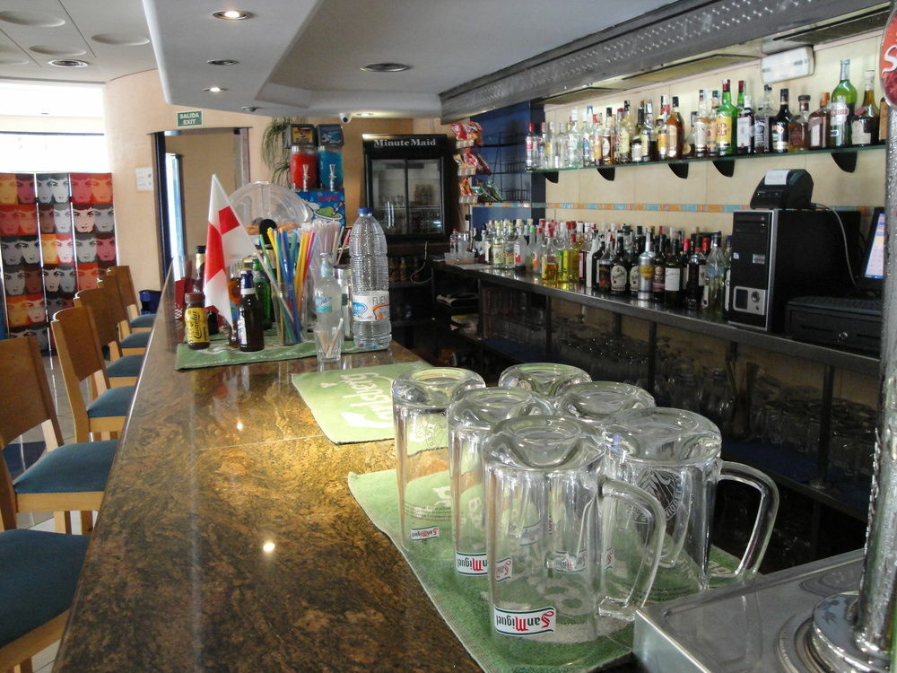 The Red By Ibiza Feeling - Adults Only 2* Sant Antoni de Portmany