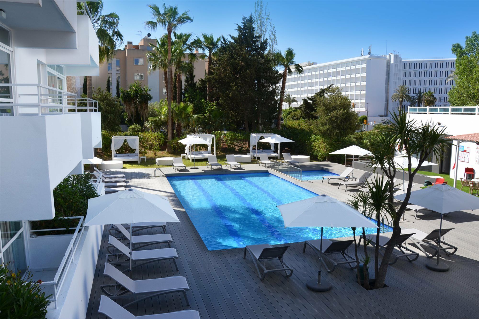 Vibra Tivoli Aparthotel 3*